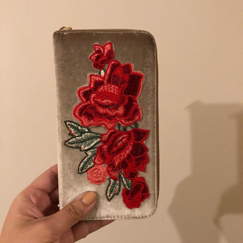 Urban Expressions wallet